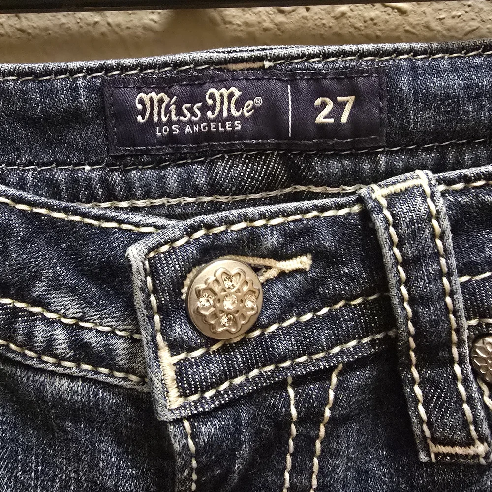 Miss Me Women's Blue Embroidered Jeans 27 X32 - Picture 9 of 9